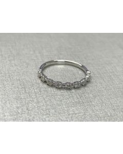 Round Diamond Ring