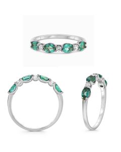 Oval Emerald Ring